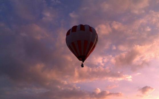 Zbor cu balonul printre nori - o experienta memorabila