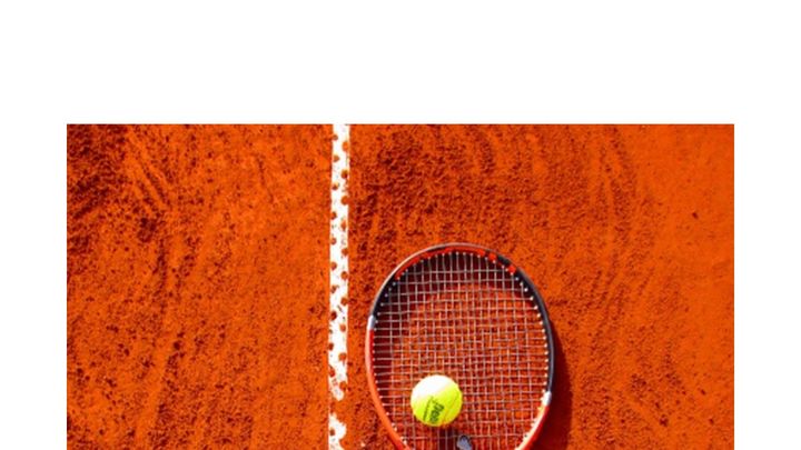 Cadoul tau de tenisman: racheta sau sapca semnata de Victor Hanescu