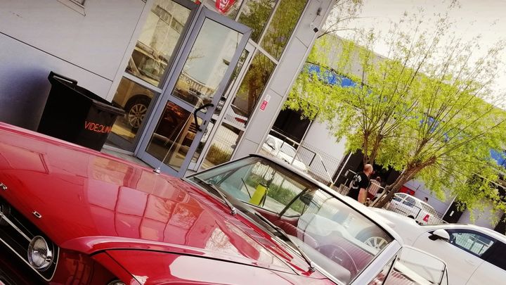 Plimbare prin Bucuresti cu Mustang Cabrio