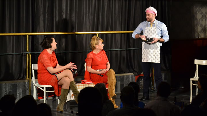 Teatrul Rosu: "Bărbatul perfect defect"