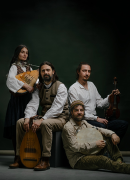 Sibiu: Concerte Pe Acoperis: Trei Parale - "România. 100 de minute"